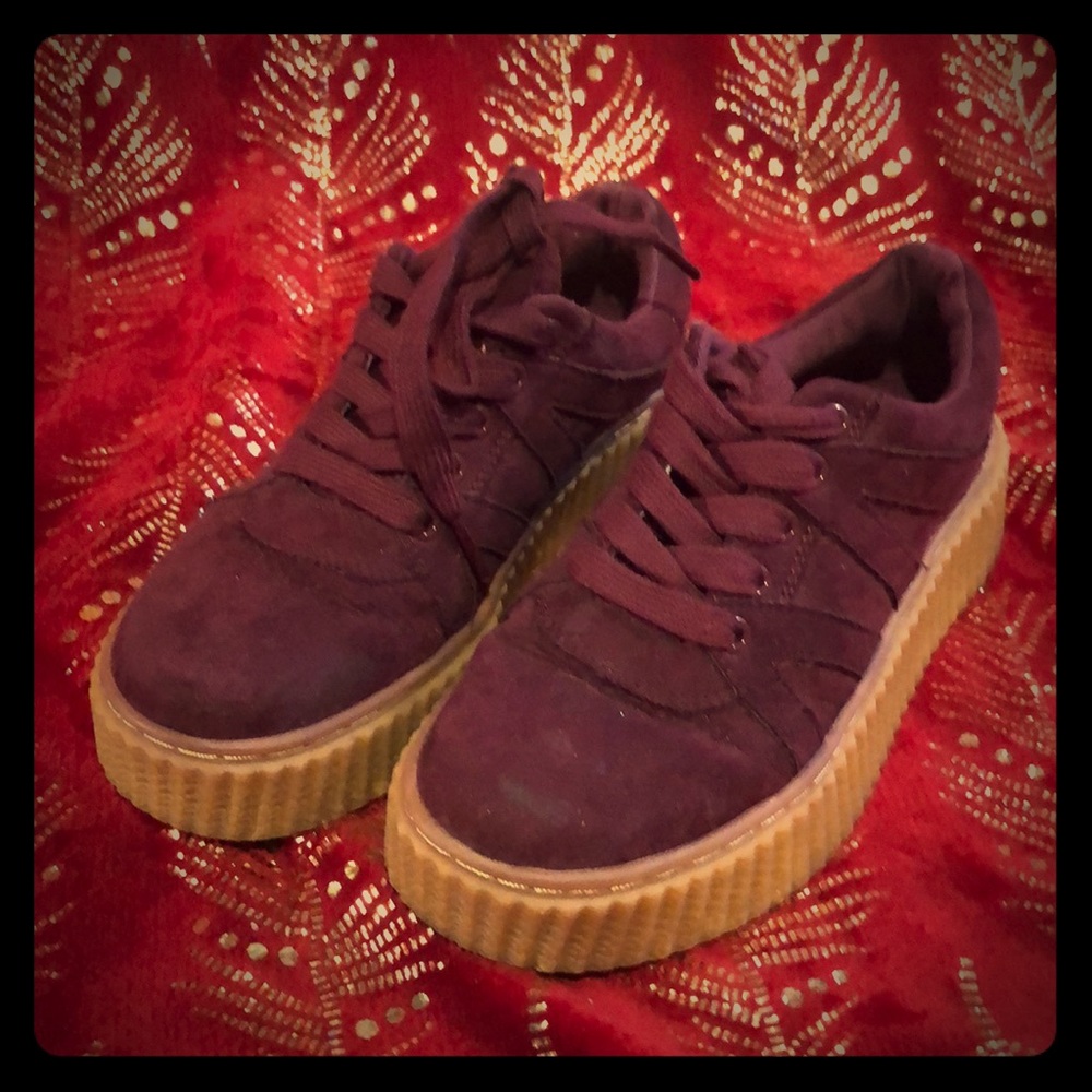 Indigo Rd. Maroon Creeper Sneaker